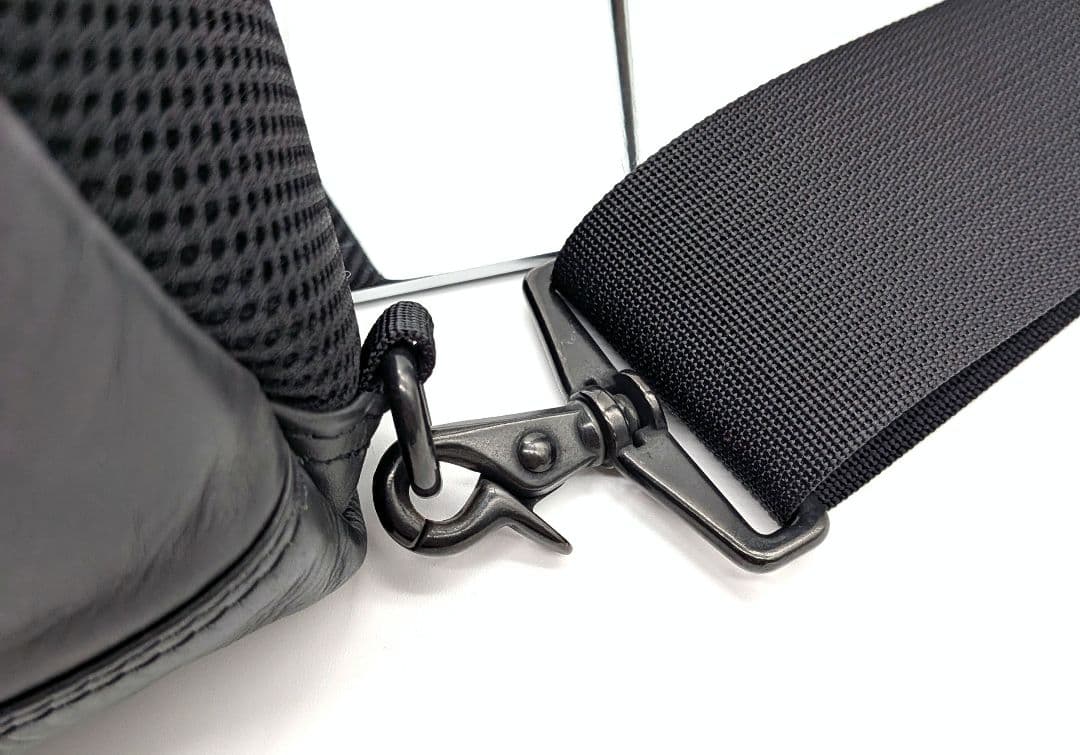 ✨️美品✨️ポーターアズール ボディーバック本革、PORTER