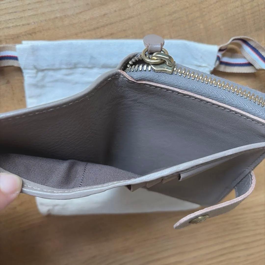 【美品】　イルビゾンテ　ラウンドジップ　ミニ財布　 グレージュ