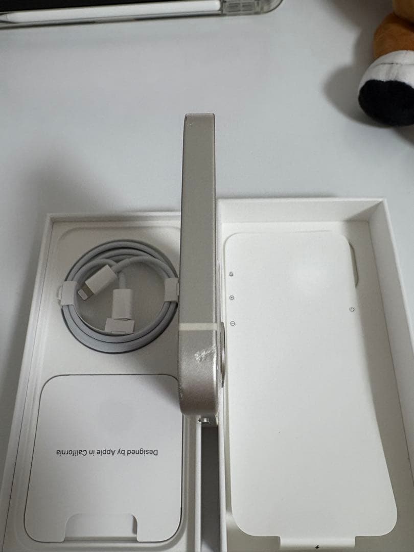 iPhone 12 128GB ホワイト　SIMフリー