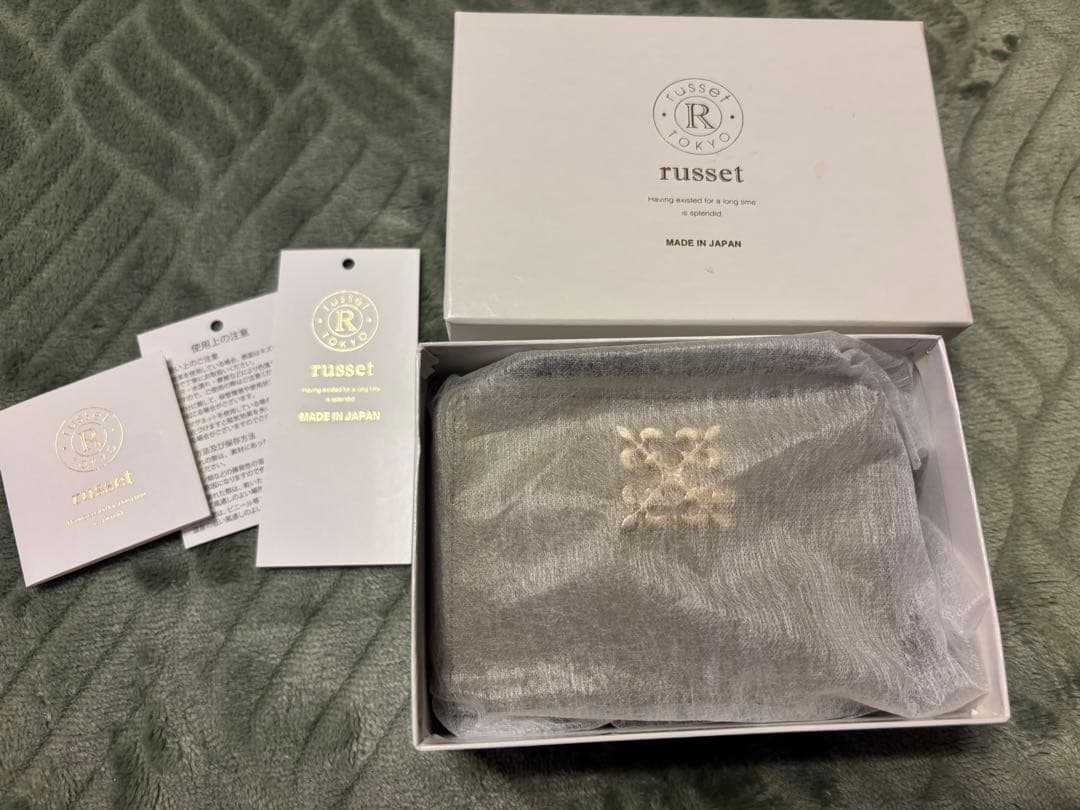 russet レザー三つ折り財布 グレー