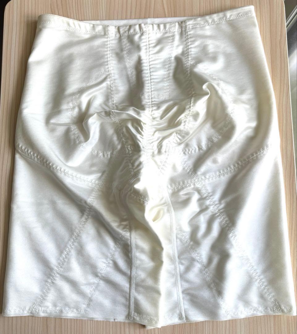 補正下着マルコ＊モンマリエロングガードルLサイズ　ブライダルインナー