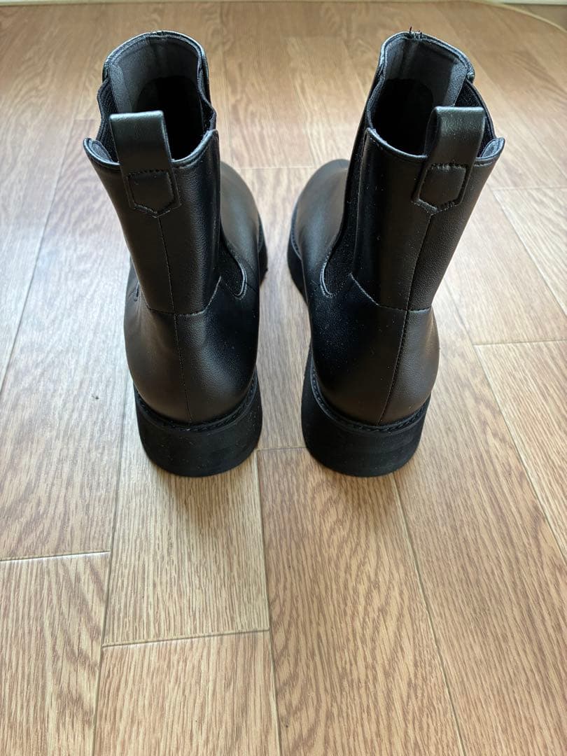 OUR 雨の日も寒い日も履けるショートブーツ　Lサイズ　ブラック