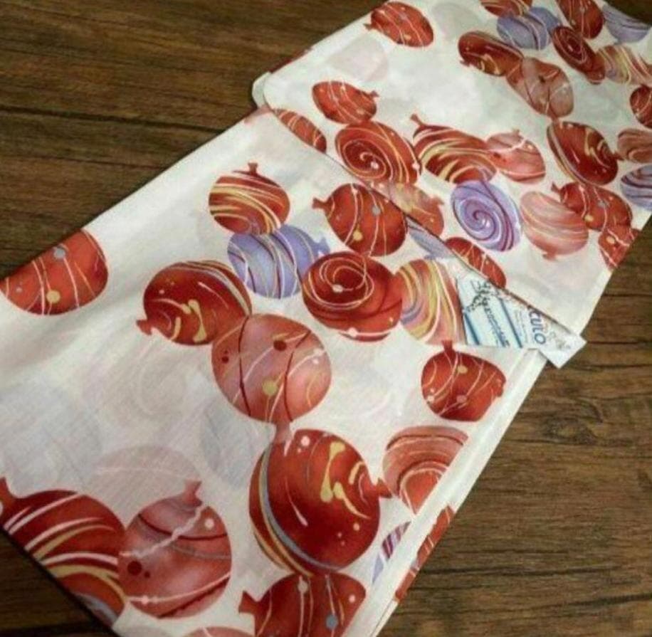 白系おまかせ半幅帯＋お任せ飾りつき帯締めつき◆カルキュロ涼しげ夏水風船の白浴衣◆