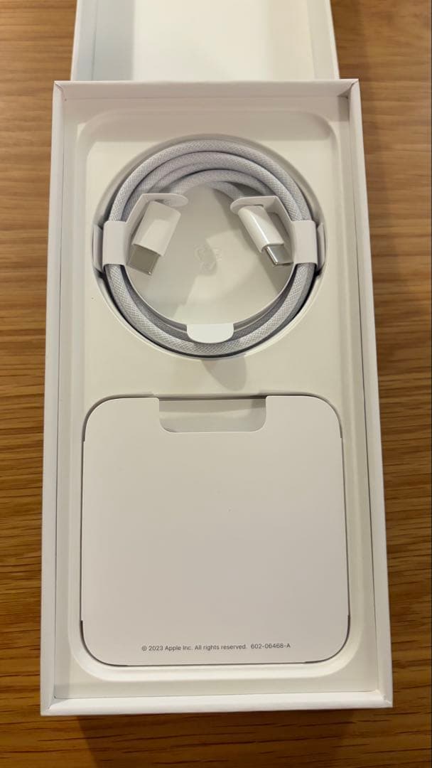 iPhone 15 Pro MAX 256GB ナチュラルチタニウム　本体