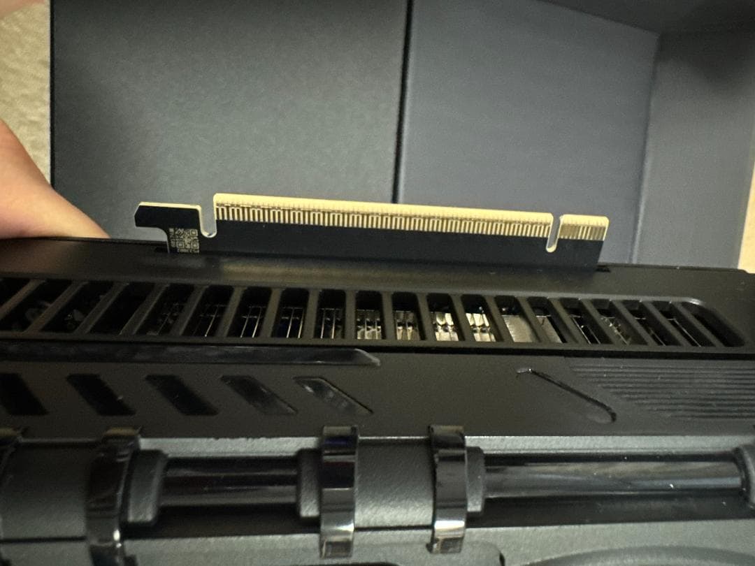 【美品】GAINWARD GFORCE RTX 5090 32GB