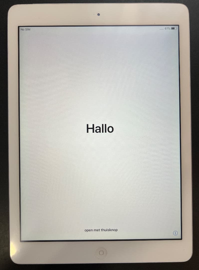 iPad air（初代）128GB　香港版 SIMフリー バッテリー等良好品