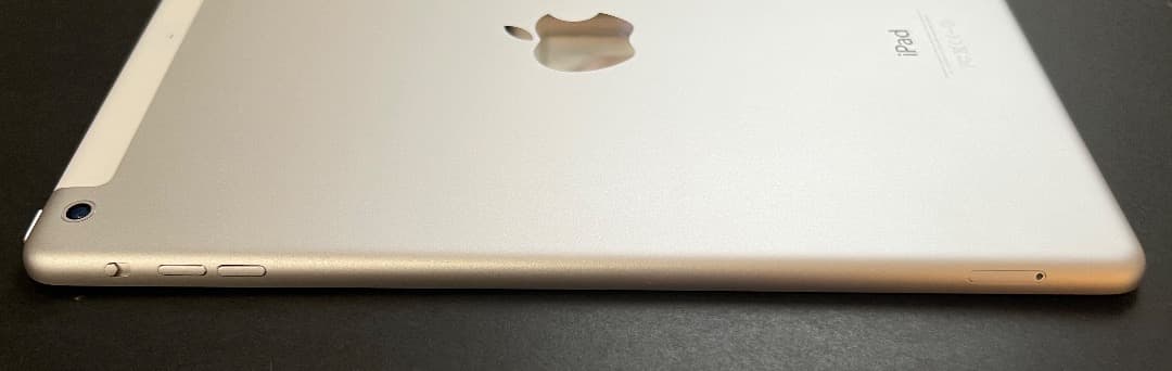 iPad air（初代）128GB　香港版 SIMフリー バッテリー等良好品