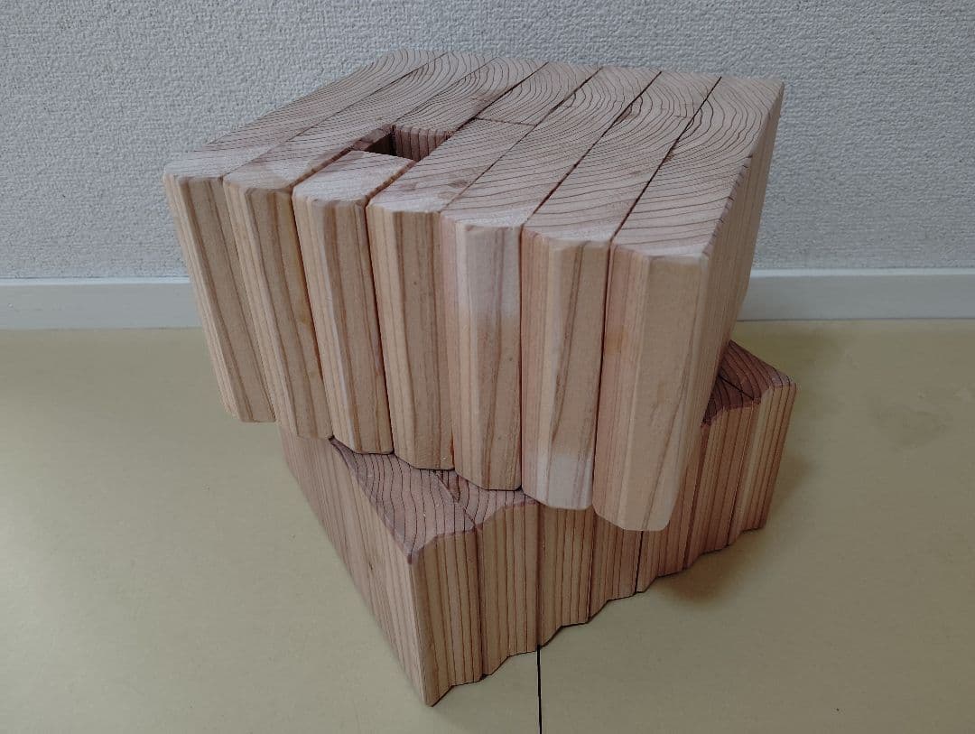 回転式籾擦り機(軽量小型 回転軸ボルト、上部投入タイプ)