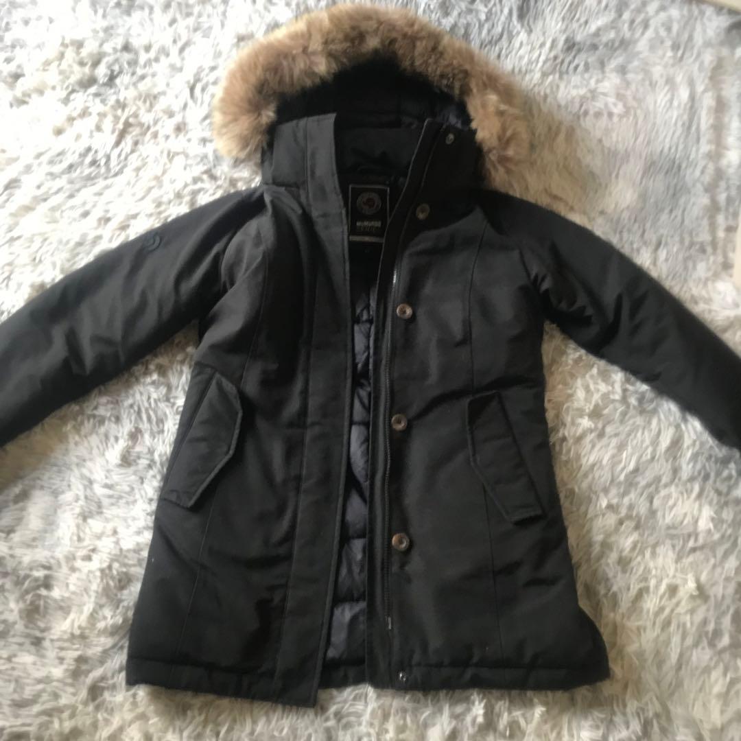 ノースフェイス　海外モデル　ダウン　スタイリッシュなマクマード