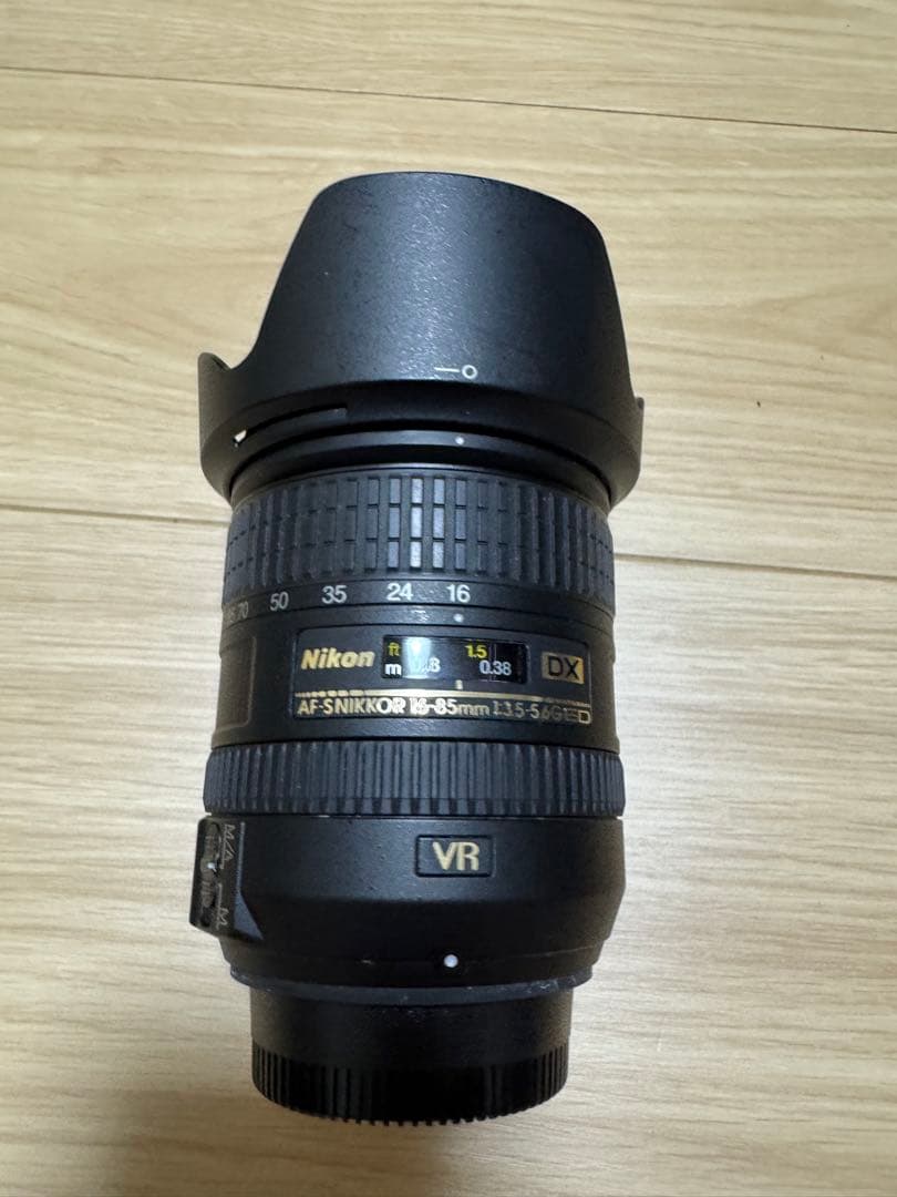 美品AF-S DX NIKKOR16-85mm f/3.5-5.6G ED VR