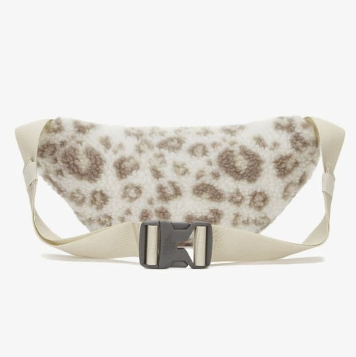 新品★THE NORTH FACE ノースフェイス ショルダー ボディバッグ豹柄