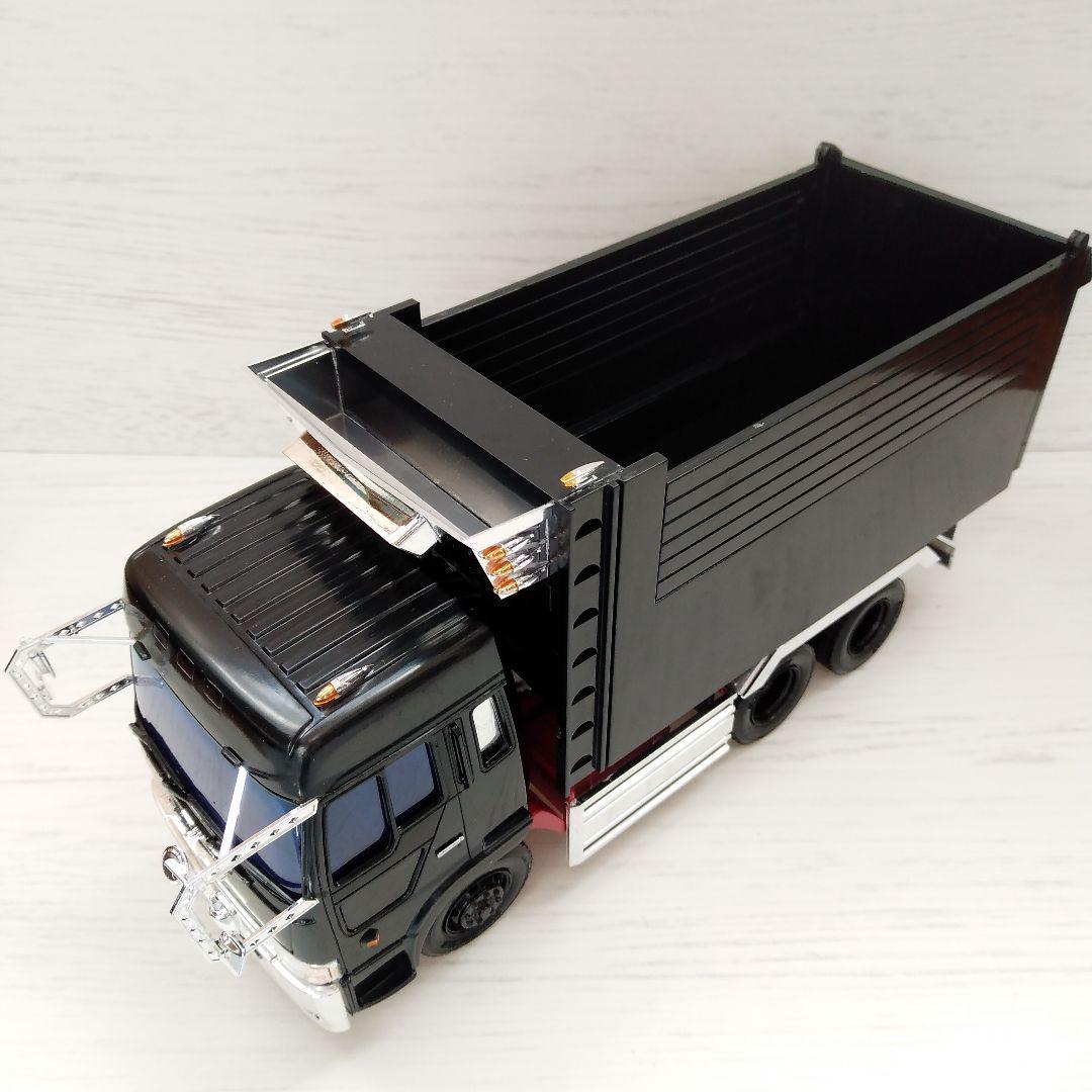 プラモデルデコトラ1/32 深箱ダンプ完成品