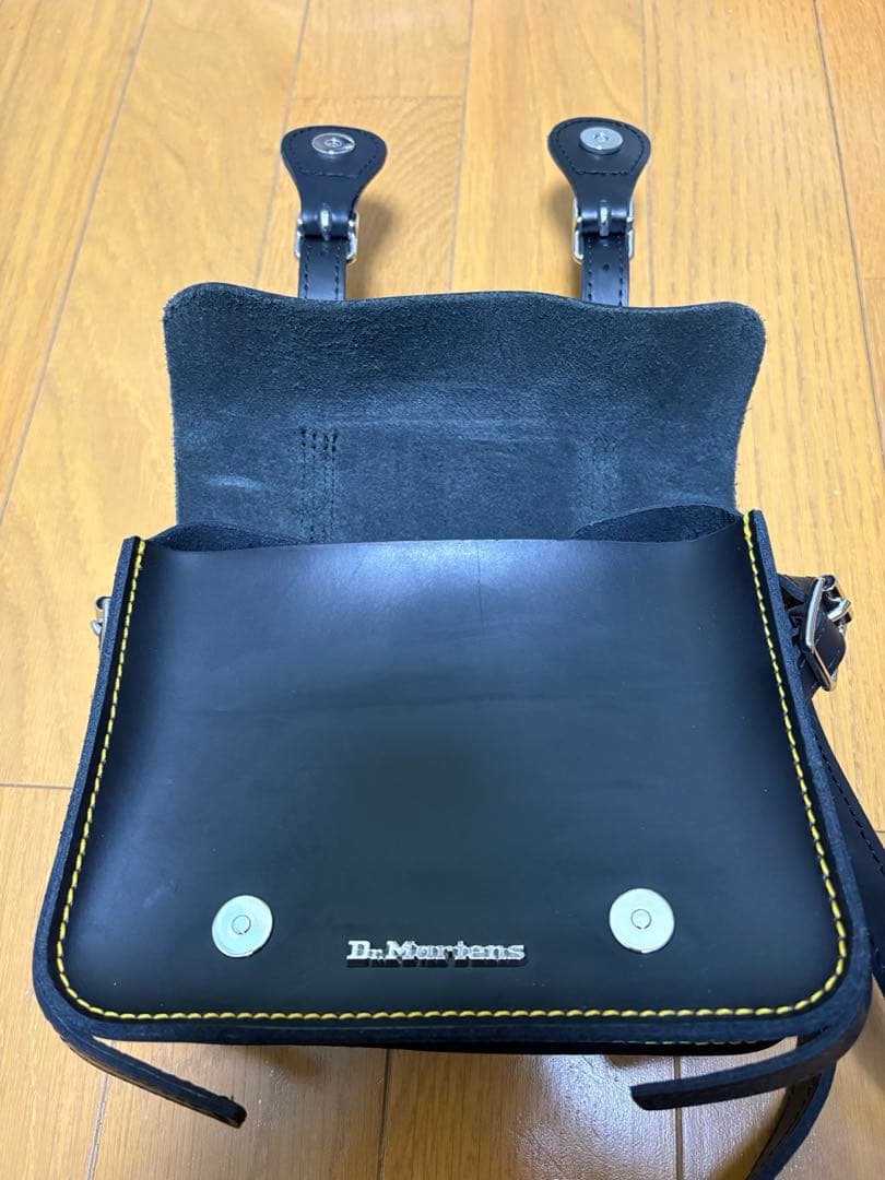 Dr.Martens ショルダーバッグ