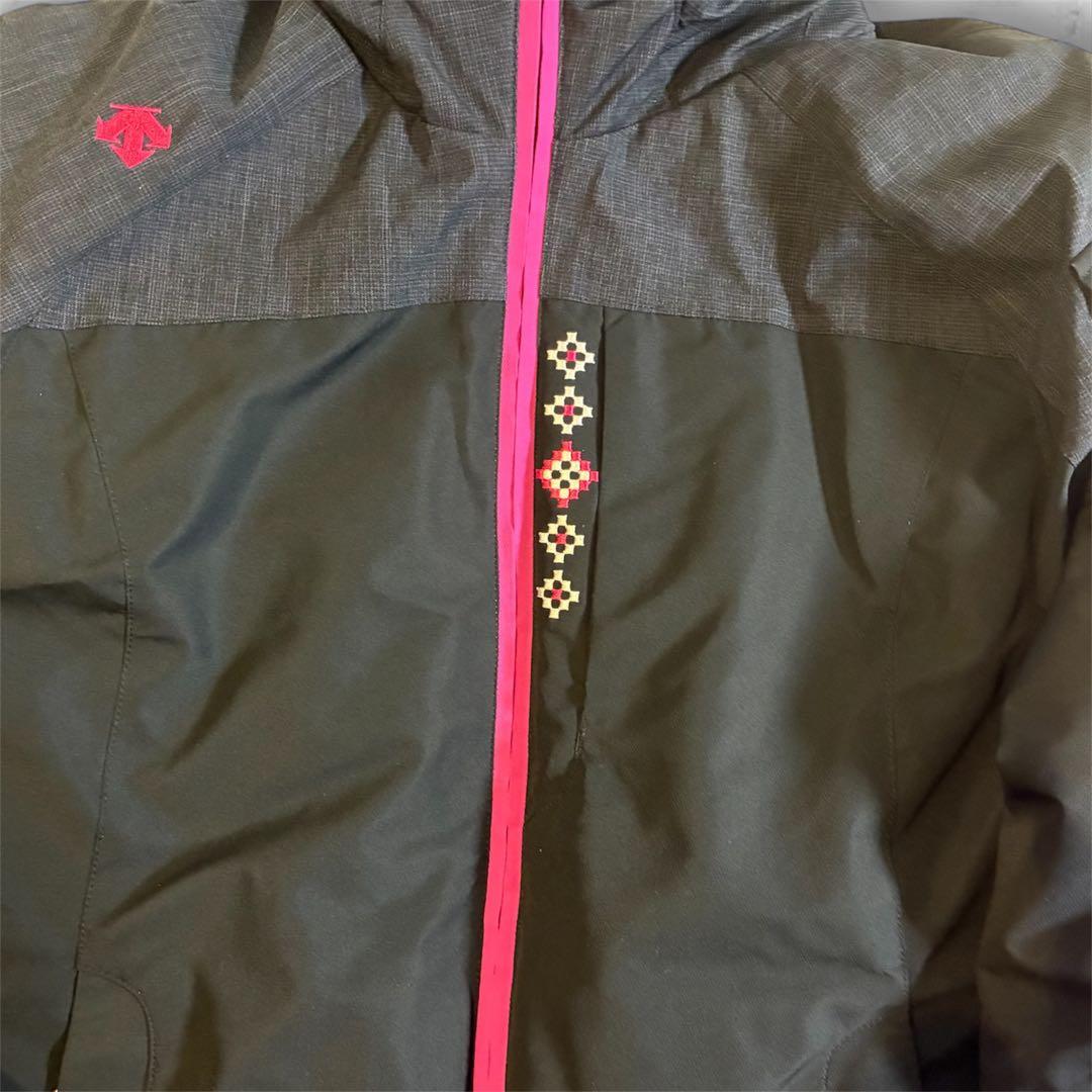 【美品】DESCENTE デサント スキーウェア 上下セット L 刺繍ロゴピンク