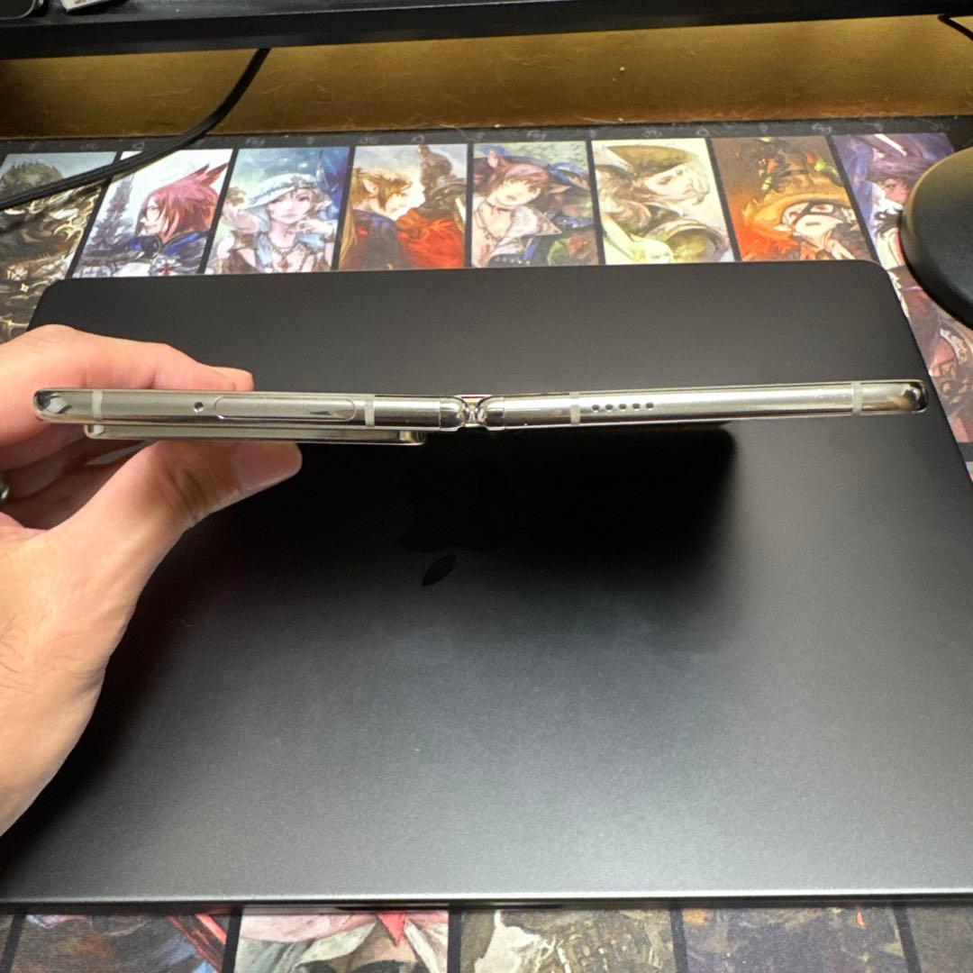 SIMFREE Pixel Fold 国内版 Porcelain G0B96