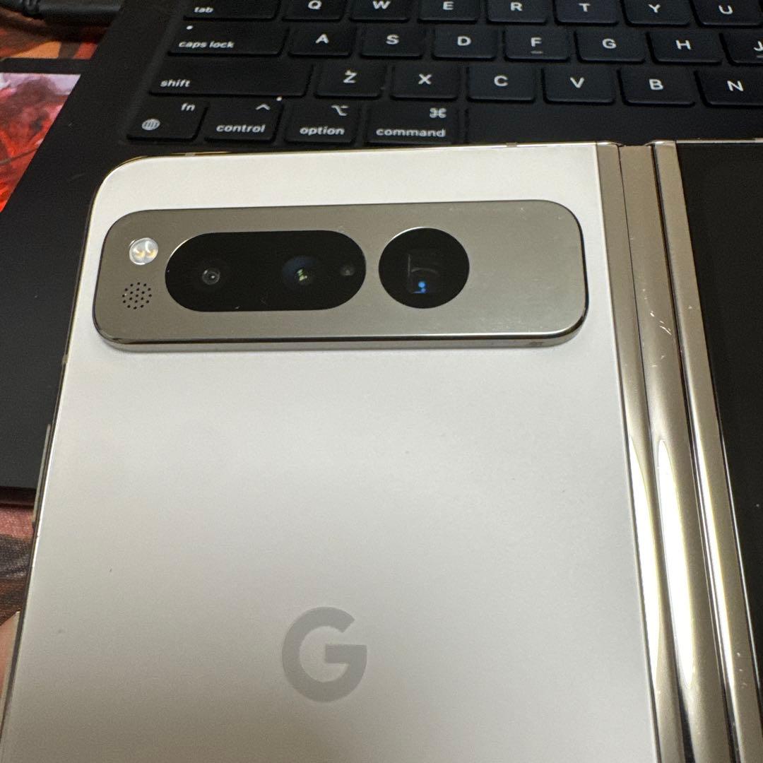 SIMFREE Pixel Fold 国内版 Porcelain G0B96