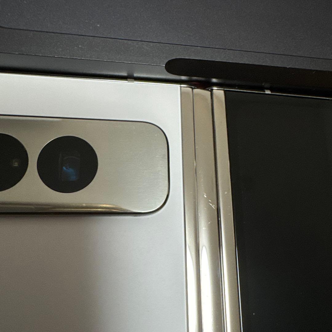 SIMFREE Pixel Fold 国内版 Porcelain G0B96