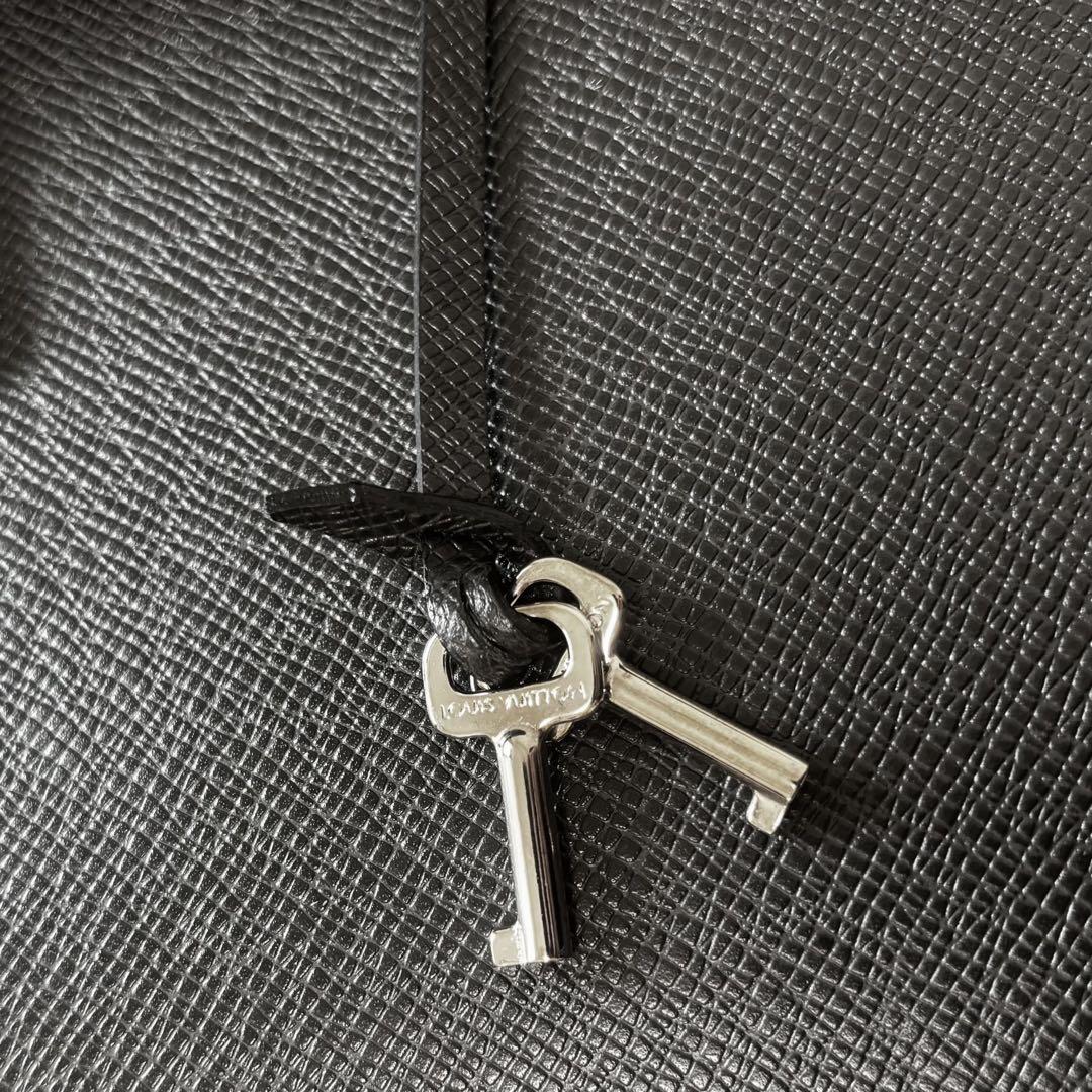 ルイ ヴィトン ビジネスバッグ ネオ ロブスト 2 アルドワーズ タイガ