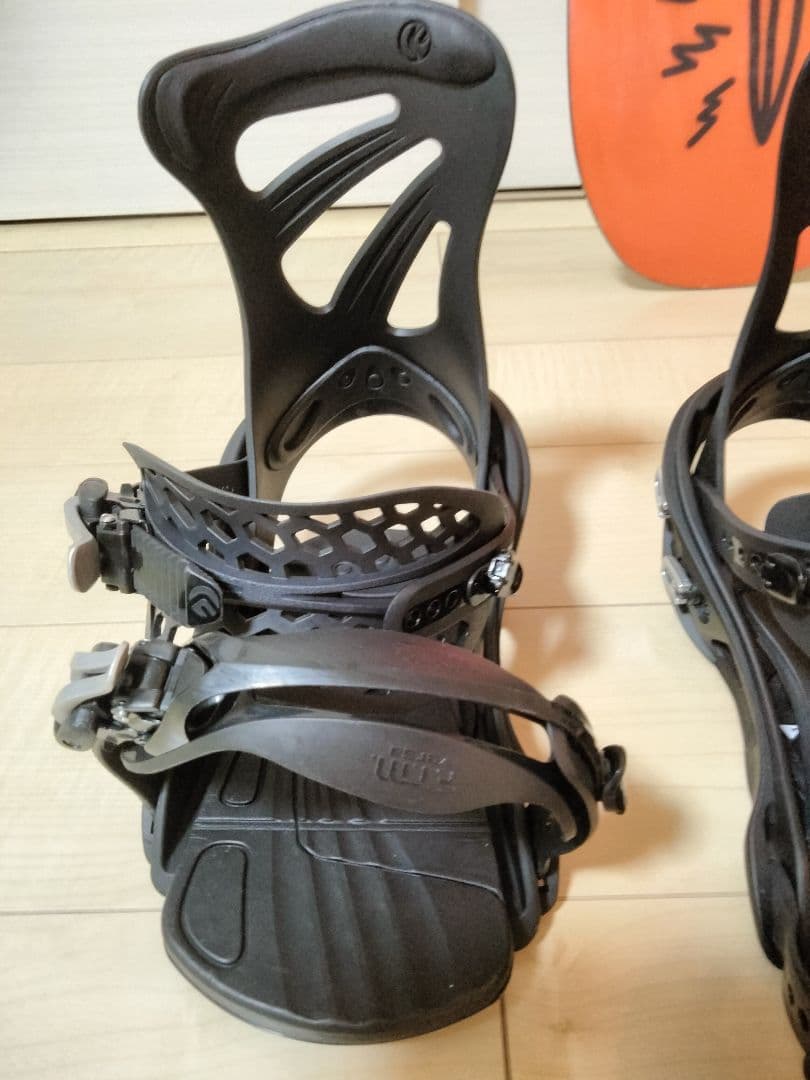 FLUX TW　ビンディング Mサイズ　　22/23モデル　 DSL後継機種