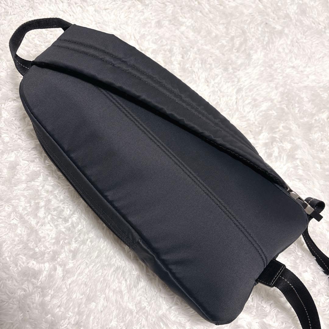 【未使用級】COACH ワンショルダー スリングバッグF70692 ブラック