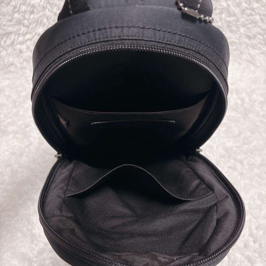 【未使用級】COACH ワンショルダー スリングバッグF70692 ブラック