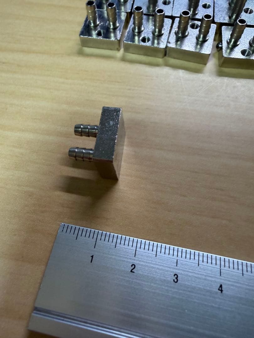 Alphacool MCX 水冷ブロック　垂直