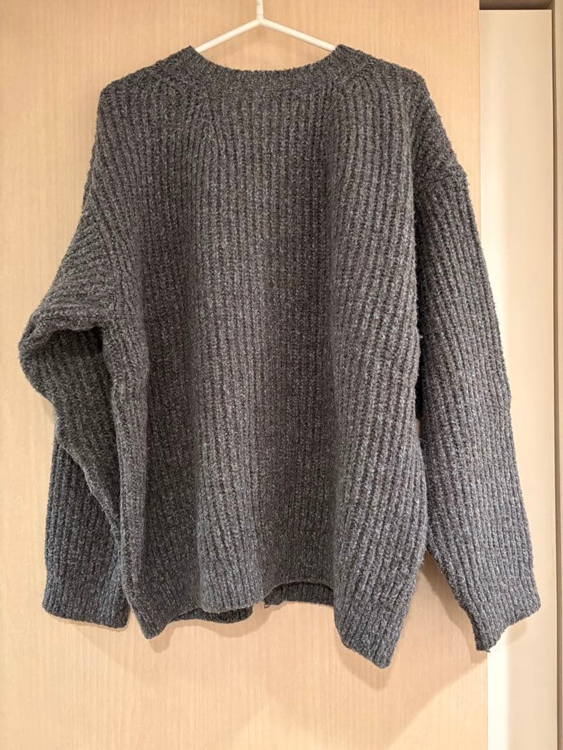 Yoke カーディガン　3G BACK ZIP RIB CREW NECK