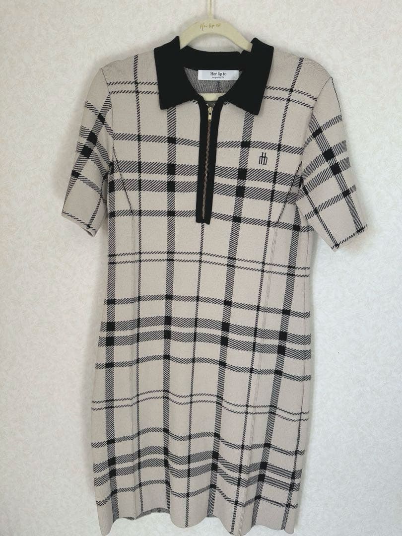 ワンピース Herlipto Trois Logo Knit Mini Dress
