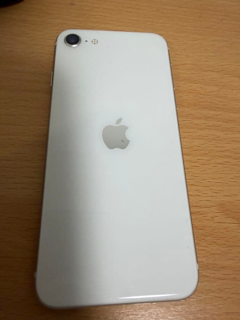 iPhone SE 第三世代　64GB SIMフリー