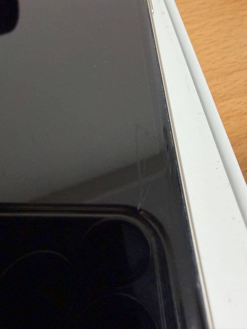 iPhone SE 第三世代　64GB SIMフリー