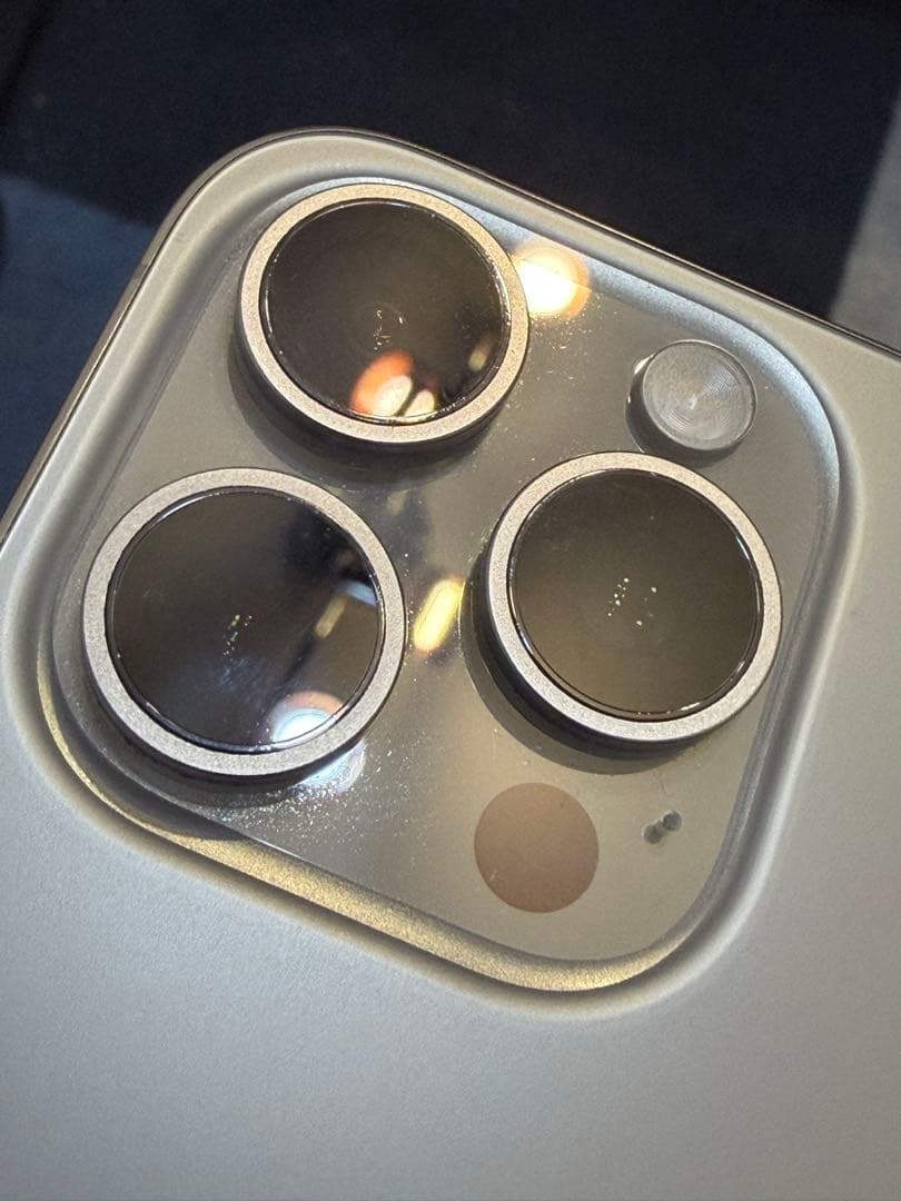 ★中古★Apple iPhone 15 Pro MAX256GB 本体