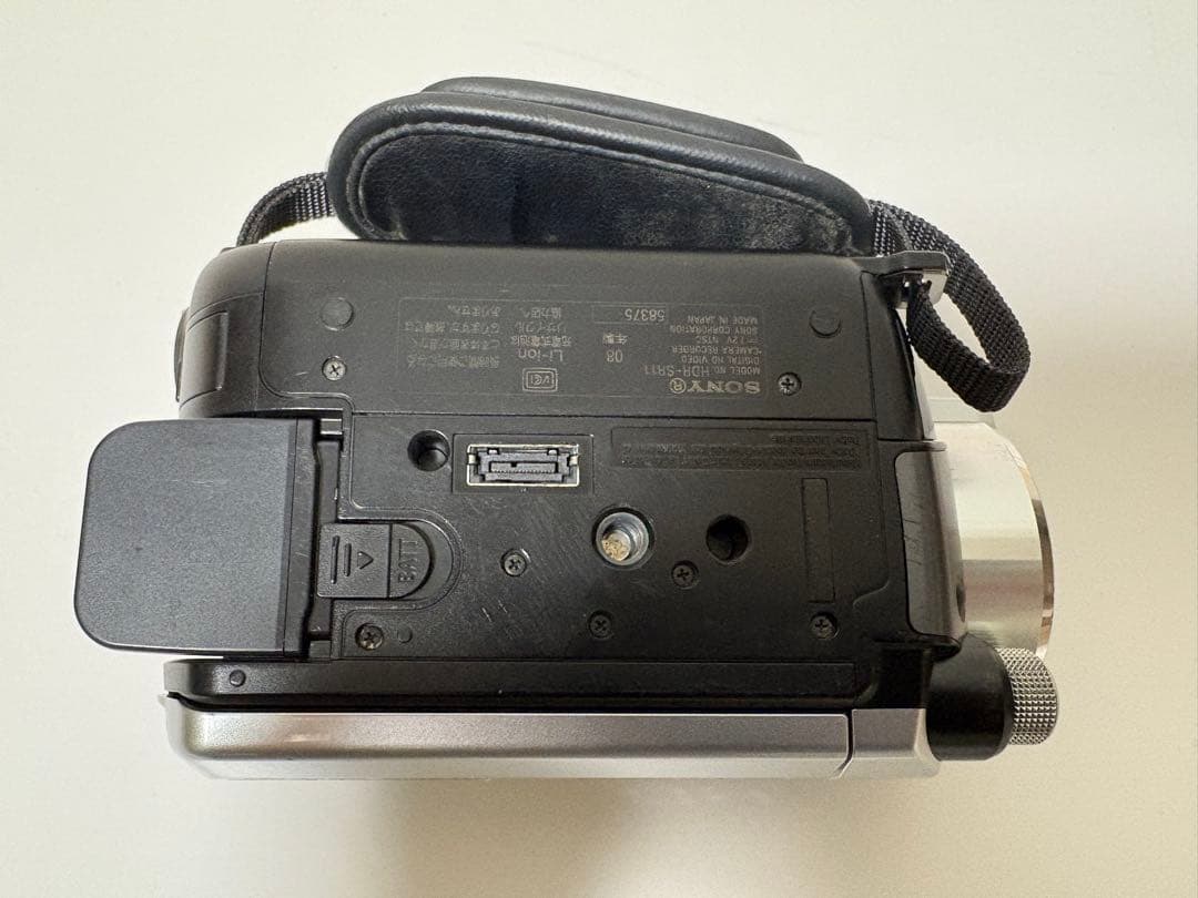 【SONY デジタルビデオカメラ】HDR-SR11 ソニー