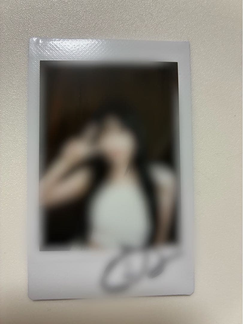 ARTMS LOOMA チェリ Choerry 直直サイン入りポラロイド チェキ