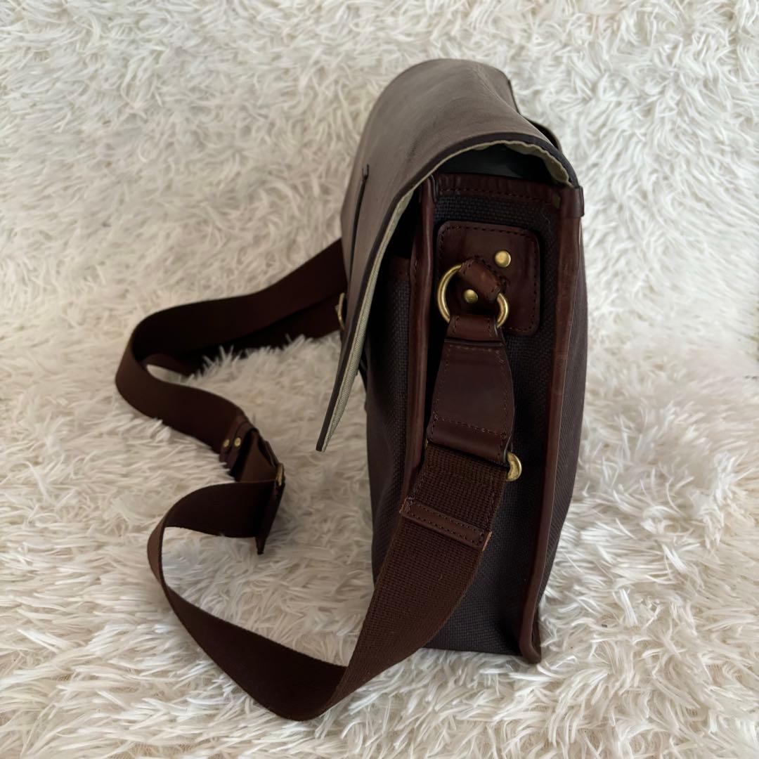 美品　土屋鞄　メッセンジャーバッグ 鞄 キャンバス レザー ブラウン　フラップ