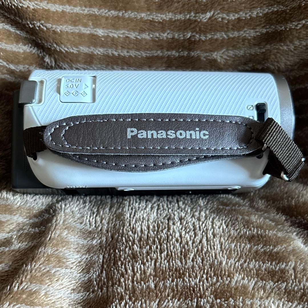 【中古美品】Panasonic HC-V230M デジタルハイビジョンカメラ
