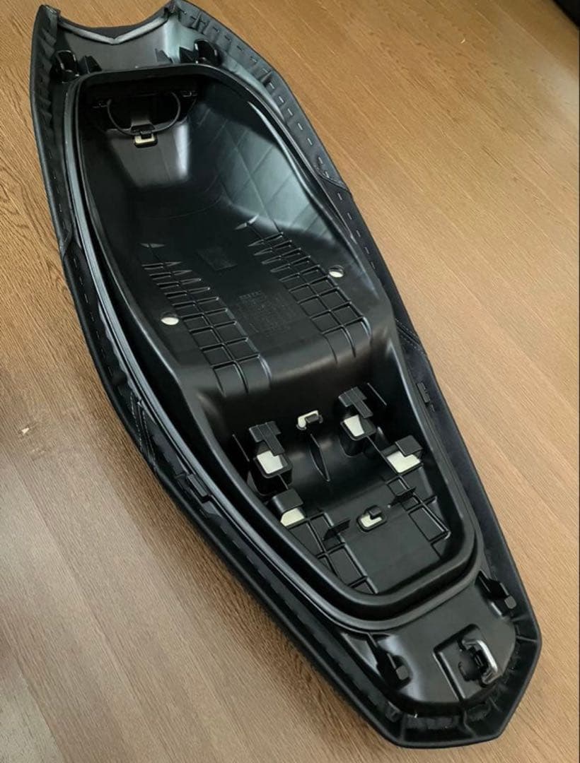 【新車外し】 HONDA PCX125純正シート JK05(2024年式)