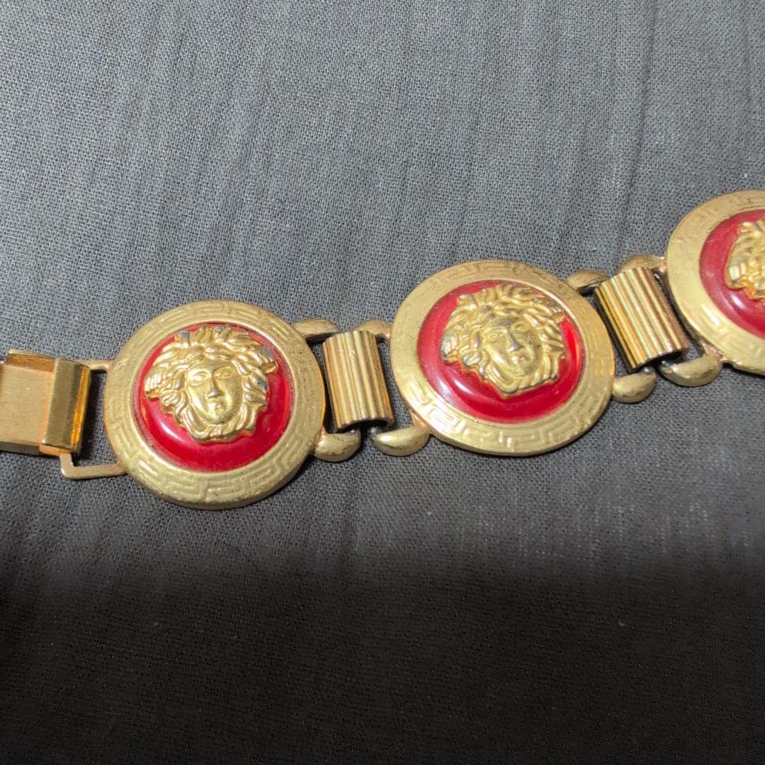 ヴェルサーチ　ブレスレット　メデューサ　ロゴ　ゴールド×レッド