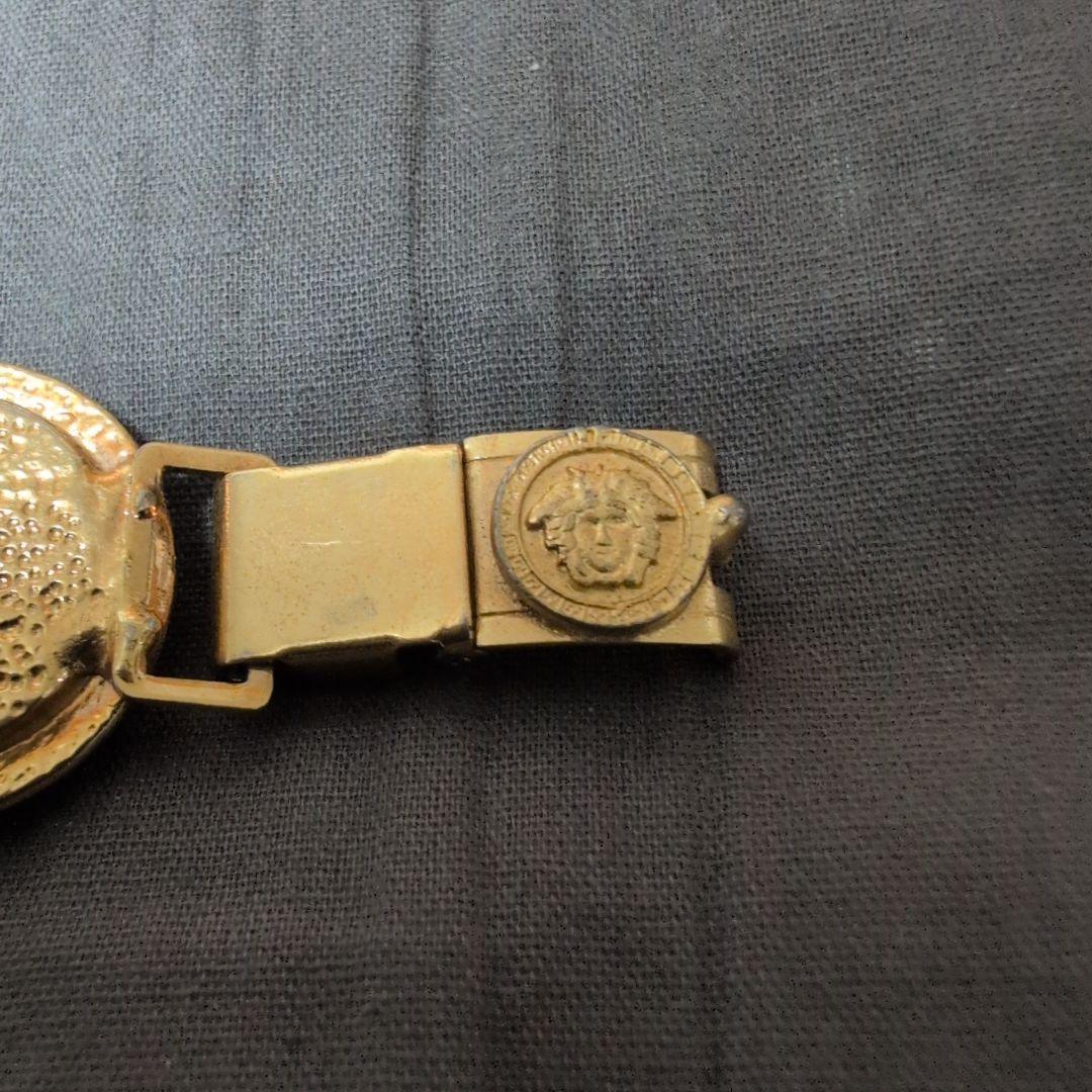 ヴェルサーチ　ブレスレット　メデューサ　ロゴ　ゴールド×レッド