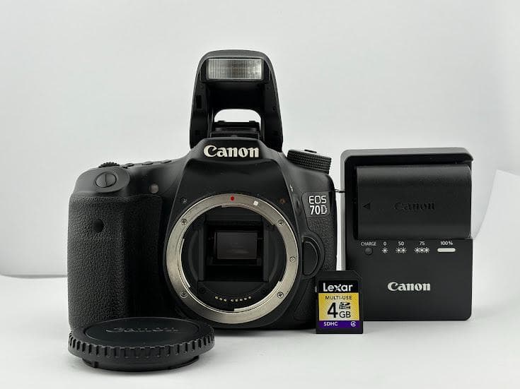 ★極上美品★キヤノン CANON EOS 70D ボディ★バッテリー、充電器付★
