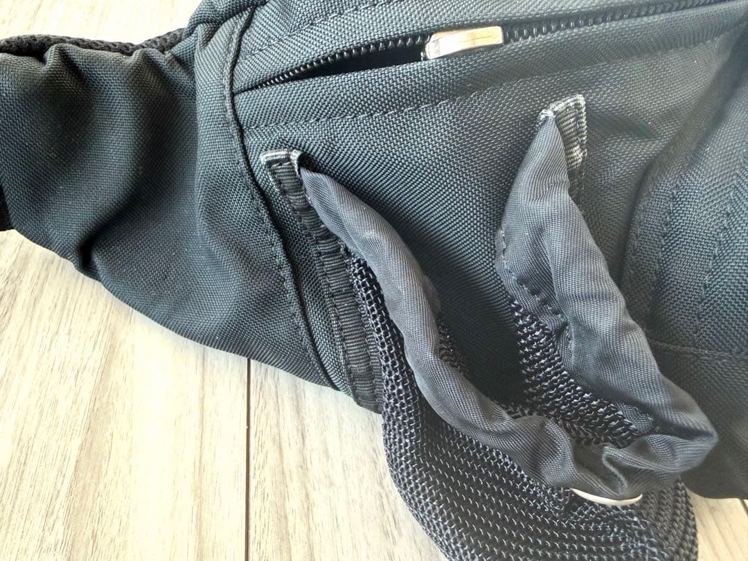 希少　CHANEL スポーツライン　ボディバッグ