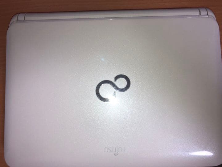 女性にピッタリ。パールホワイトのFMVになります