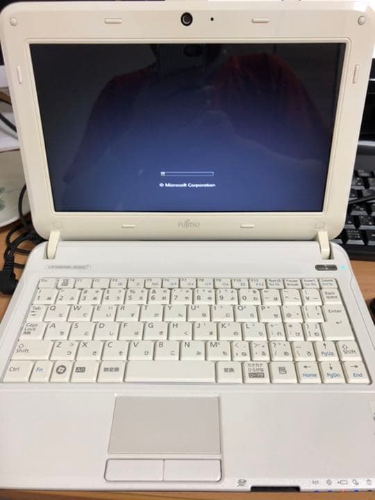 女性にピッタリ。パールホワイトのFMVになります