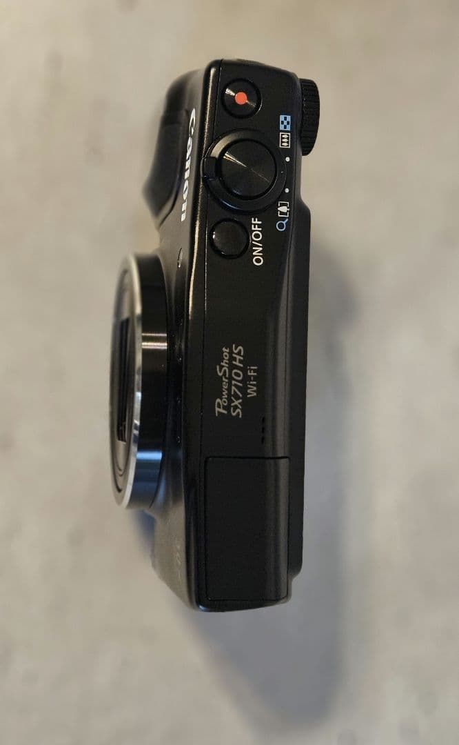 美品　PowerShot SX710 HS ブラック 光学30倍/レザーケース付