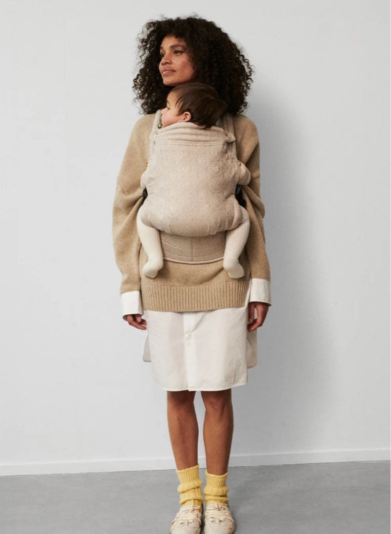 【新色】新品未開封：artipoppe　抱っこ紐　ザイガイスト アーガス・テイア