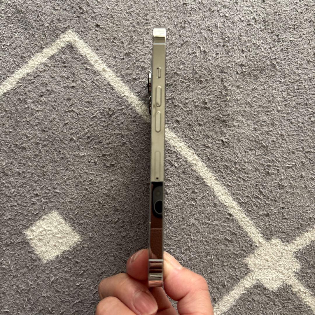 Apple iPhone 13 Pro ホワイト