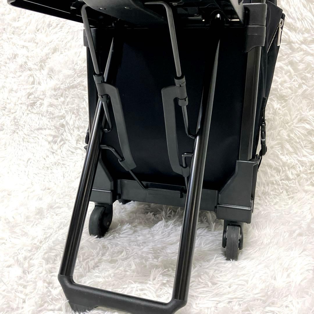 SWANY　キャリーバッグ　20L　座面付き　イス付き　光沢有り　四輪キャスター