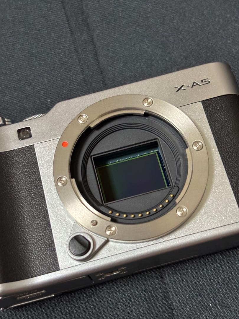 Fujifilm X-A5 レンズキット