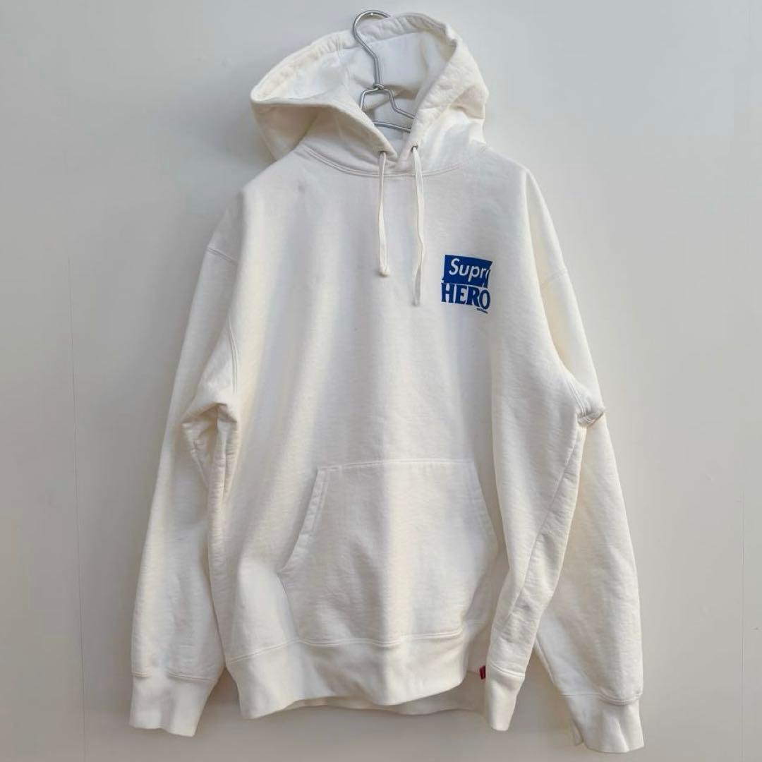 シュプリームSUPREMEビッグロゴフードパーカ ANTIHERO Dog L