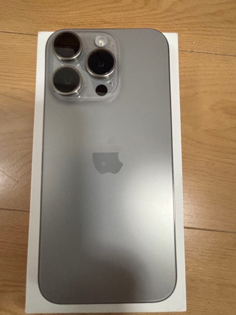 ａ*ｉ様 iPhone 15 Pro 128GB ジャンク品