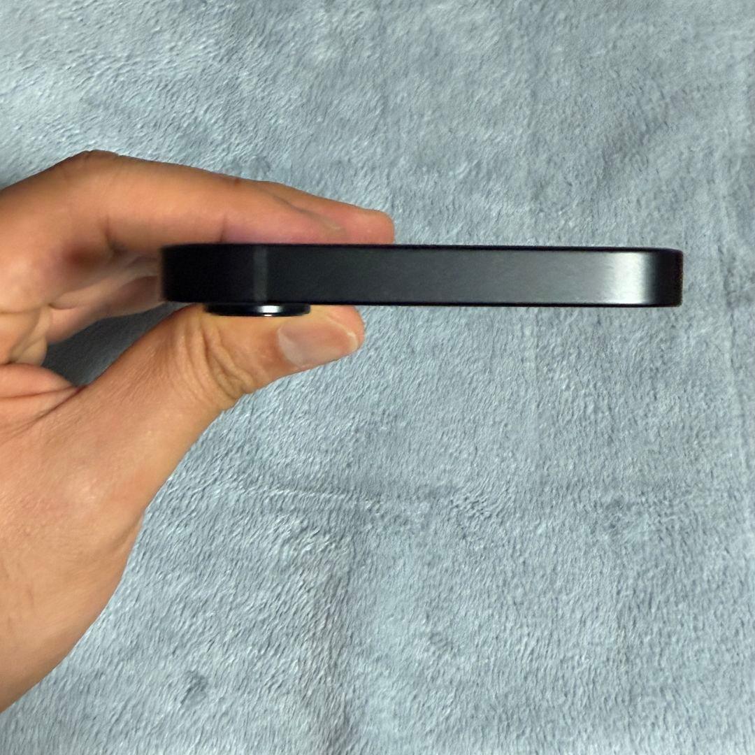 Apple iPhone 16e 256GB ブラック 国内版Simフリー